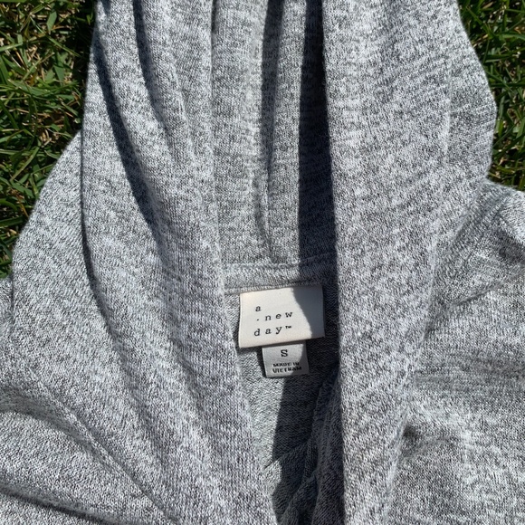 Pullover Sweater - Picture 2 of 3